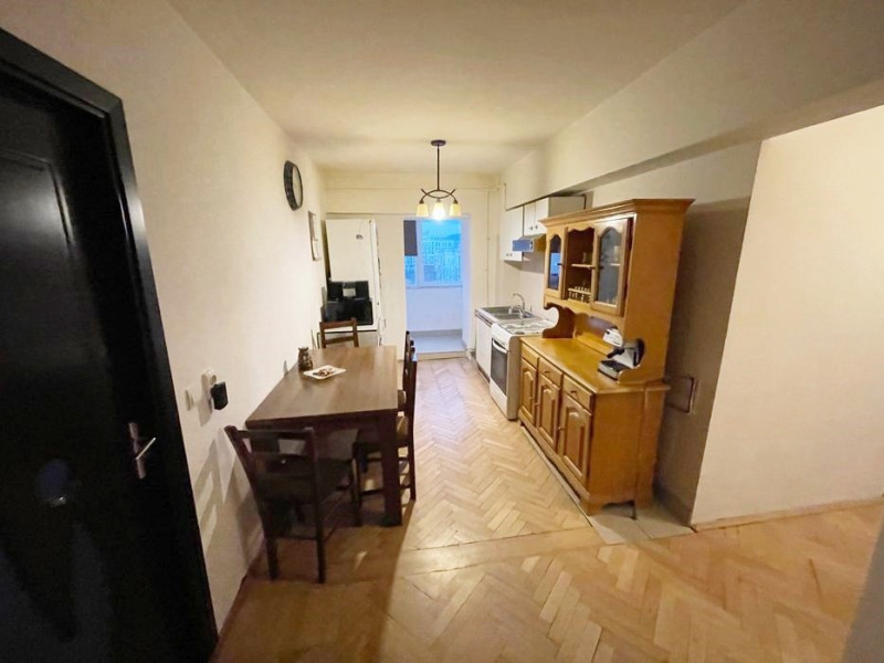 Apartament 3 camere, decomandat, cartier Marasti.