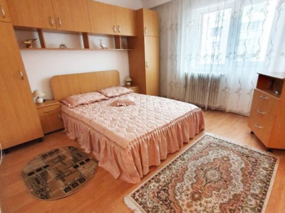 Apartament 3 camere, decomandat, zona buna, cartier Manastur.