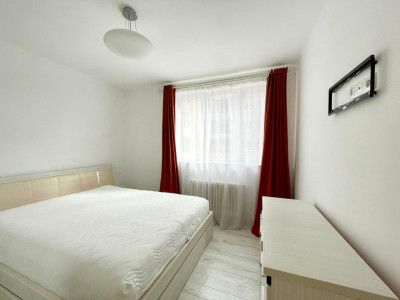 Apartament 2 camere, decomandat, etaj intermediar, zona Horea!