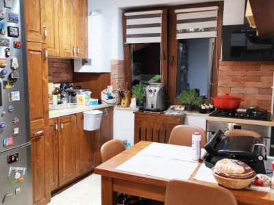 Apartament 2 camere, etaj intermediar, zona Policlinica Grigorescu.