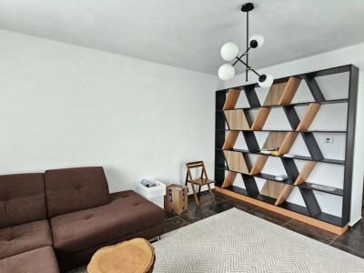 Casa tip duplex  finisata, mobilata modern, garaj, zona TCI