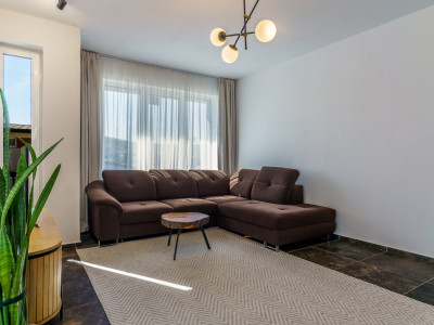 Casa finisata modern, mobilata, utilata, garaj, zona TCI
