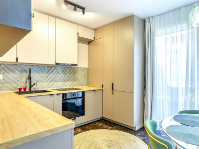 Casa finisata modern, mobilata, utilata, garaj, zona TCI