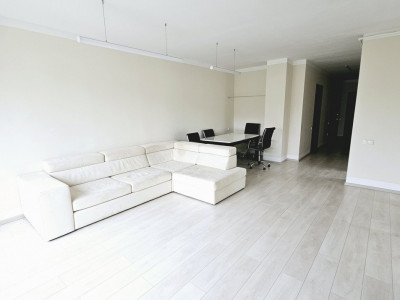 Apartament 3 camere tip penthouse, zona centrala, The Office