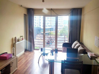 Apartament 1 camera, parcare, zona Platinia-Calea Moților.