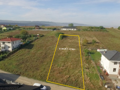 Teren intravilan, construibil, 1.400 mp, str. Crangului