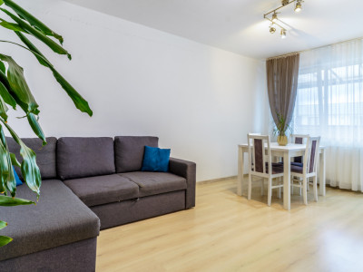 Apartament cu 3 camere, mobilat și utilat, strada Rodnei.