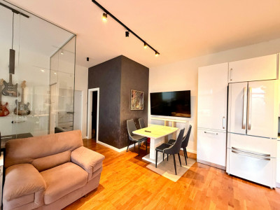 Apartament 3 camere, parcare, tavan înalt, strada Horea.