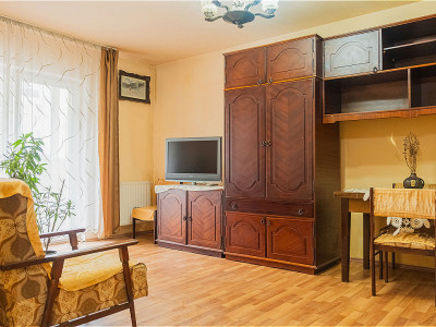 Vanzare apartament 2 camere, decomandat, str. Eroilor, langa Profi