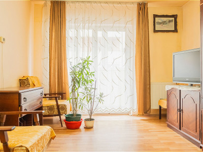 Vanzare apartament 2 camere, decomandat, str. Eroilor, langa Profi