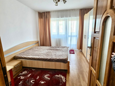 Apartament 3 camere decomandat, Mărăști, strada Aurel Vlaicu.