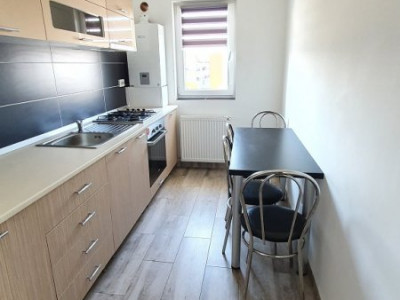 Chirie apartament 2 camere, decomandat, strada Cetatii